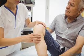 ĐAU KHỚP GỐI Ở NGƯỜI GIÀ VÀ NHỮNG ĐIỀU CẦN BIẾT